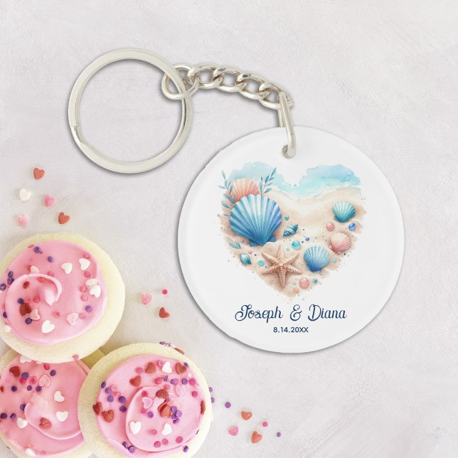 Porte-clefs Personalized Valentine Anniversary Seashell Heart (Beach Lovers Seashell Ocean Shore Heart Valentine's Day gift)