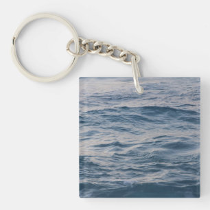 Porte-clefs Photo de gros plan d'une ondulation d'eau de mer