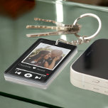 Porte-clefs Photo du Lecteur de musique personnalisée<br><div class="desc">Novelty and modern Music Player Porte - clé Modèle photo - Personnalisé avec clavier imprimé moderne ajouter votre propre photo et texte - modifier le texte pour répondre à vos besoins - Cadeaux photo Porte - clés de Ricaso - Personnalisé avec vos propres photos et texte personnalisé - Design moderne...</div>