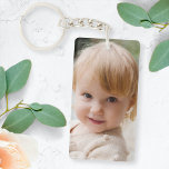 Porte-clefs Photo personnalisée | Famille adorable 2 photo<br><div class="desc">Personnalisez votre propre modèle pour inclure 2 de vos photos préférées de votre bébé, de vos enfants, de votre famille, de vos amis ou animaux de compagnie! Un modèle facile à personnaliser pour créer votre propre design avec vos images. Le cadeau parfait pour un être cher ! Les images affichées...</div>