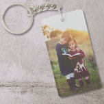Porte-clefs Porte - clé acrylique à deux côtés personnalisé<br><div class="desc">ajoutez facilement vos images verticales à ce porte - clé modèle. ce modèle permet une autre photo à l'avant et à l'arrière du porte - clé...  à la recherche d'un texte,  ou d'une seule image ? consultez notre boutique pour plus d'options modèle</div>