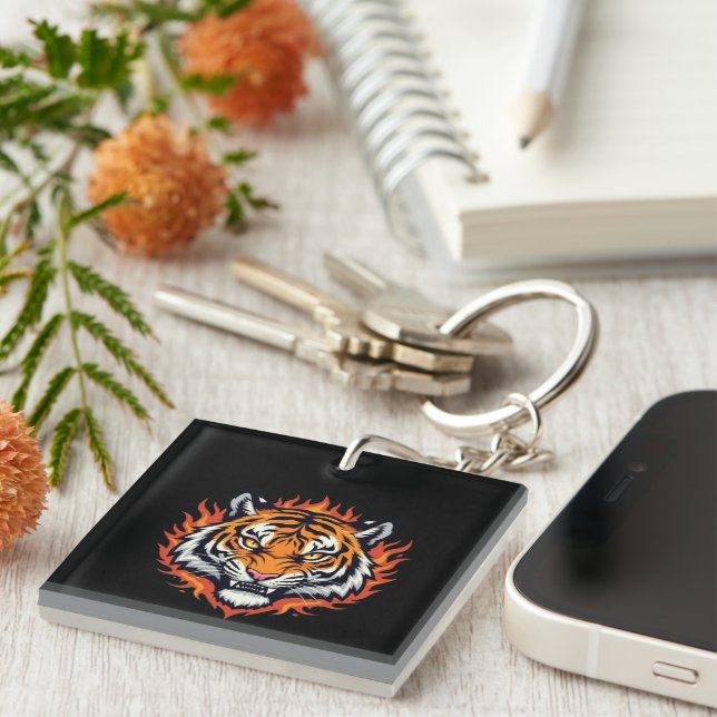 Porte-clefs Silent Tiger – Precision and Power (Devant Droit)