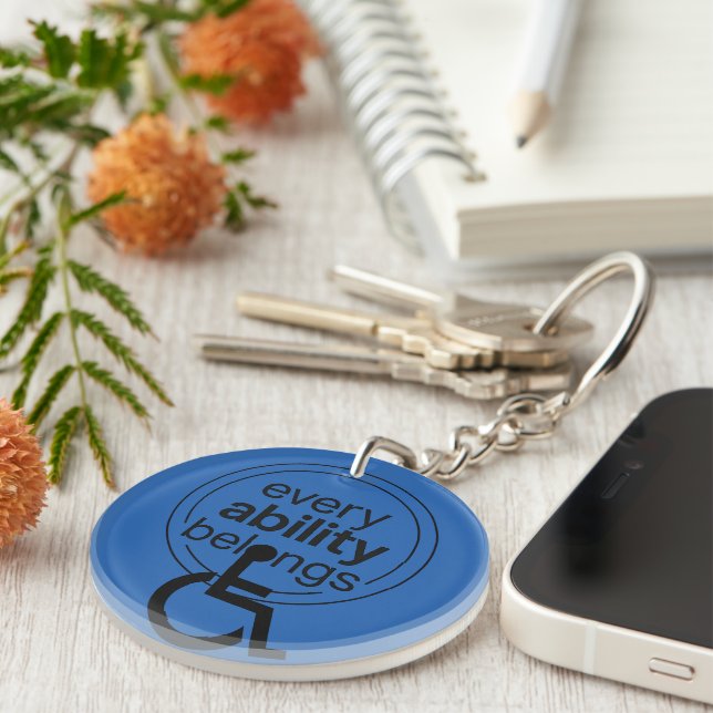 Porte-clefs Toute capacité appartient | Minimalisme inclusif  (Devant droit)