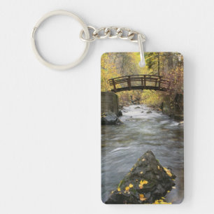 Porte-clefs Une rivière fonctionnant par le canyon américain