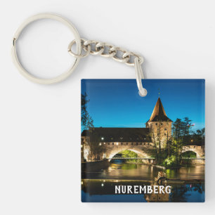 Porte-clefs Vieux pont médiéval la nuit à Nuremberg