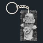 Porte-clefs Worn Chipped Rusty Old Fire Hydrant Photograph<br><div class="desc">Worn Chipped Rusty Old Fire Hydrant Photograph Key Chain
Original Photo by Hiway9</div>