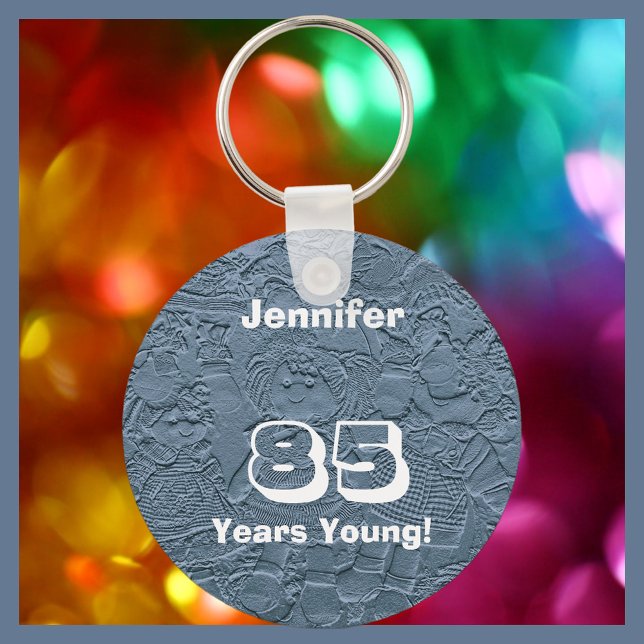 Porte-clés 85 Ans Jeune Cute Bleu Bleu Sac Poupées, Nom, (Créateur téléchargé)