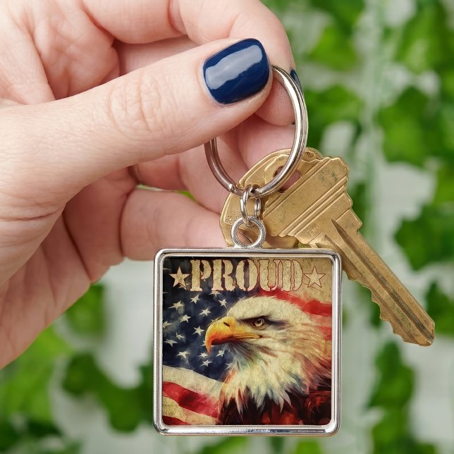 Porte-clés Américain fier. Aigle chauve et drapeau des États- (Proud American. Bald Eagle and United States Flag. Keychain)