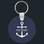 Porte-clés Ancre Bleue de Marine Nom Personnalisé<br><div class="desc">Ce cadeau personnalisé présente un design d'ancre blanc avec un nom personnalisé dans une police serif blanche classique sur fond bleu marine. Une idée de cadeau nautique attentionné pour la décoration de la maison de plage, un cadeau pour la fête des pères pour papa, un cadeau de remerciement pour les...</div>