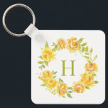 Porte-clés Aquarelle jaune Roses Floral Wreath Monogramme<br><div class="desc">Porte - clé de monogramme botanique élégant et capricieux. Il présente une couronne d'aquarelle de roses jaunes et de verdure. Personnalisez en ajoutant un monogramme,  un nom,  une adresse et un numéro. Ce porte - clé de couronnes fleuries jaunes sera parfait comme cadeau personnalisé.</div>