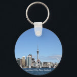 Porte-clés Auckland City, Nouvelle-Zélande par jour<br><div class="desc">Auckland City et Skytower par beau temps,  Nouvelle-Zélande. Vue du port de Waitemata.</div>