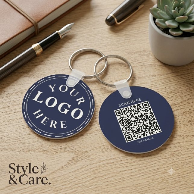 Porte-clés avec code QR et logo bleu marine (Navy Blue Logo Keychain with QR Code)