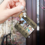 Porte-clés Bonne Fête des pères amour vous papa 3 photos<br><div class="desc">Vintage cuir doré noir look "BEST DAD EVER" (devant) et "LOVE YOU PAD" (arrière) typographie audacieuse à l'aspect gaufré (IL N'EST PAS VRAIMENT EMBOSSÉ CUIR, L'EFFET EMBOSS EST PAPIER IMPRIMÉ!) Fête des pères créer votre propre porte - clé personnalisé sur les deux faces avec vos 3 photos, votre texte et...</div>