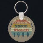 Porte-clés born in march 1999 vintage birthday<br><div class="desc">You can add some originality to your wardrobe with this original 1999 vintage sunset retro-looking birthday design with awesome colors and typography font lettering, is a great gift idea for men, women, husband, wife girlfriend, and a boyfriend who will love this one-of-a-kind artwork. The best amazing and funny holiday present...</div>