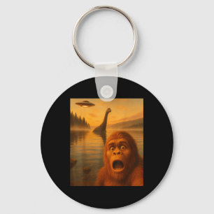 Porte-clés Cadeaux d'aliens de Bigfoot selfie avec Loch Ness
