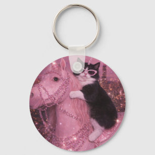 Porte-clés Chat Licorne Glamour sous une Ville Étincelante