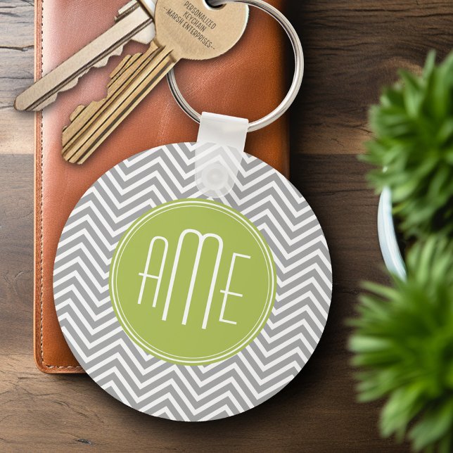 Porte-clés Chevrons gris et citron vert avec Monogramme perso (Personalized Keychain - Add Name or Monogram)