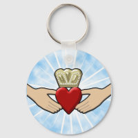Claddagh Graphic avec Coeur Rouge