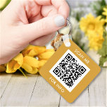 Porte-clés Code QR personnalisé Texte Or moderne Blanc Entrep<br><div class="desc">Téléchargez un code QR, ajoutez du texte et créez facilement votre porte - clé personnalisé. Cliquez sur MODIFIER pour modifier la couleur ou la couleur du texte de l'arrière - plan. Vous pouvez TRANSFÉRER ce DESIGN sur d'autres produits Zazzle et l'ajuster à la plupart des articles Zazzle. Les conceptions Studio...</div>