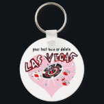 Porte-clés Coeur rose Las Vegas<br><div class="desc">Un porte - clé de la soirée de bachelorette rose de Las Vegas est une excellente soirée pour les filles. Le design a avec des symboles de jeu iconiques (dés, cartes, roulette) sur un arrière - plan de coeur rose. Cliquez sur "personnaliser" sous l'image du produit pour créer votre propre...</div>