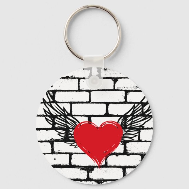 Porte-clés Coeur W/ Ailes sur mur de brique. (Recto)
