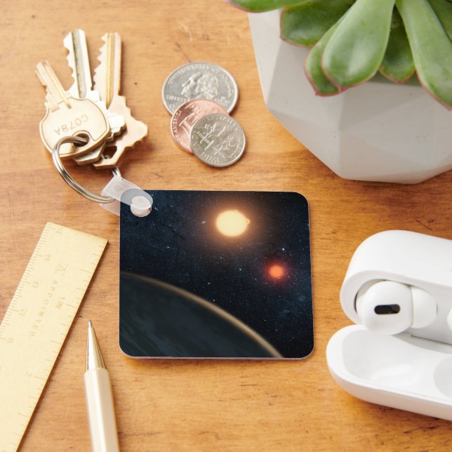 Porte-clés Concept de l'artiste illustrant Kepler-16b. (Bureau)