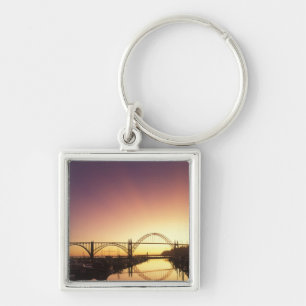 Porte-clés Coucher de soleil derrière le pont de Newport, Ore