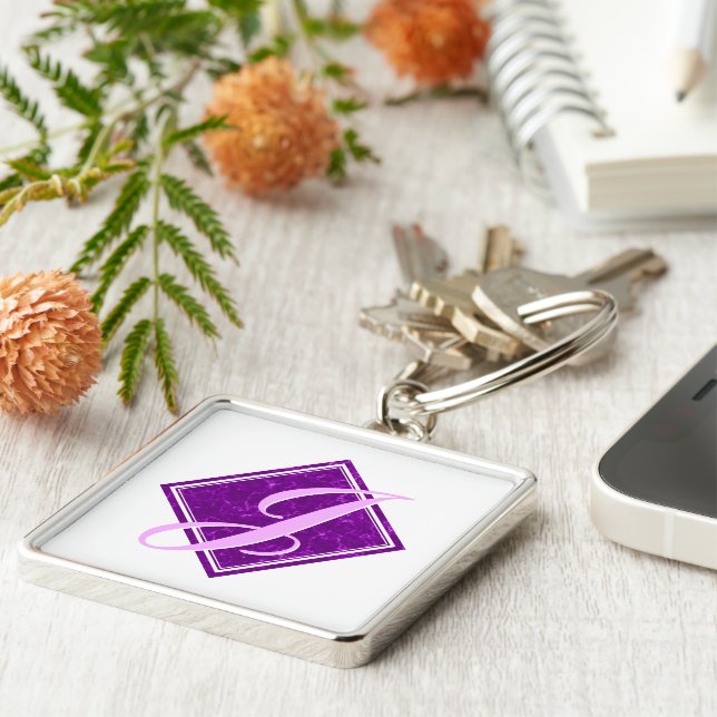 Porte-clés Elegant Purple Marble Diamond Initial Script (Côté)