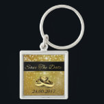 Porte-clés Elegant Wedding Rings Save the Date Keychain<br><div class="desc">Elegant and luxurious gold design illustration: 2 golden wedding rings on a gold glitter and bokeh background with sparkling bright stars.</div>