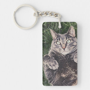 Porte-clés en acrylique chat gris allongé dans l'h