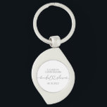 Porte-clés Fête des mariées cardiaque minimale moderne simple<br><div class="desc">Ce design simple et moderne est composé de sans serif et de typographie cursive ludique avec des coeurs de doodle. Idéal pour les faveurs de la fête de la mariée mariage.</div>