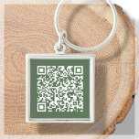 Porte-clés Forest Green | Porte - clé de code QR personnalisé<br><div class="desc">Porte - clé QR Code personnalisé vert et blanc de forêt. Pour un usage professionnel, professionnel ou personnel. Ajoutez l'adresse URL de votre site Web, le pseudo de médias sociaux ou le lien Venmo, PayPal ou Cash App. Cliquez sur "personnaliser ce modèle" et ajoutez votre URL à la zone fournie,...</div>