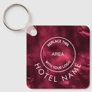 Porte-clés Glam Metallic Burgundy Hotel Logo Qr Code Nom