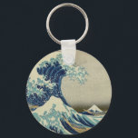 Porte-clés Grande vague de Kanagawa Mont Fuji Japon<br><div class="desc">La fameuse Grande Vague au large de Kanagawa fait partie de la série trente-six Vues du Mont Fuji de Katsushika Hokusai d'estampes en bois couleur créées entre 1826 et 1833.</div>