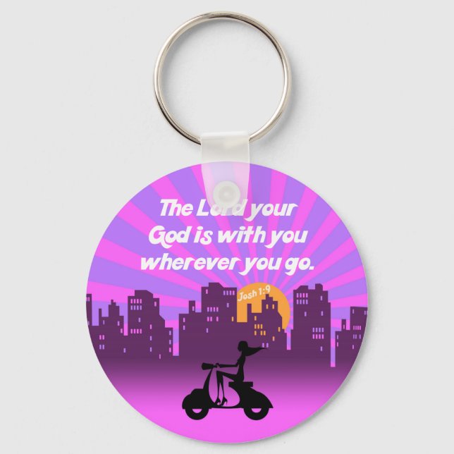 Porte-clés Joshua 1:9 Girl on Scooter avec Skyline - Bible Ve (Recto)