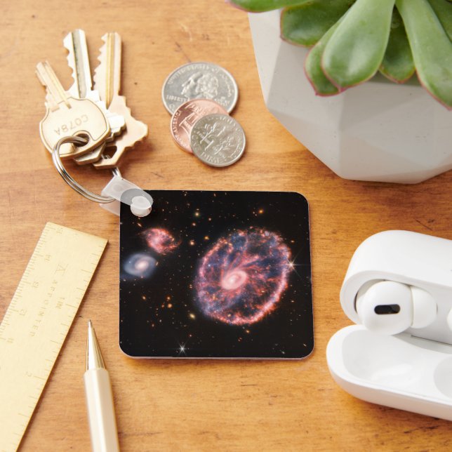 Porte-clés La Galaxie Cartwheel Et Ses Galaxies Compagnons. (Bureau)