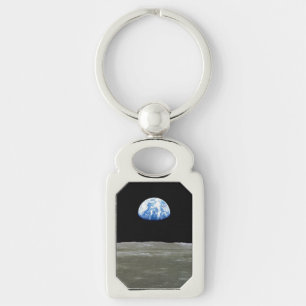 Porte-clés La Terre depuis la Lune dans l'espace noir : lever