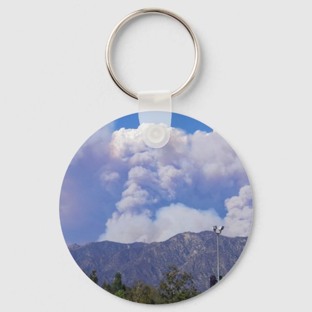 Porte-clés La vue sur les collines et les nuages de fumée_ (Recto)