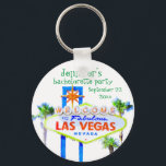Porte-clés Las Vegas Bachelorette Party Favoriser<br><div class="desc">Bachelorette souvenirs de Las Vegas - porte-clés personnalisées et colorées. Filles soirée à Vegas : un souvenir amusant a besoin d'une faveur de fête pour aider à commémorer la célébration spéciale. Police verte à personnaliser.</div>