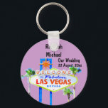 Porte-clés Las Vegas Wedding Date<br><div class="desc">Include this personalized Las Vegas keychain as part of your wedding invitations. This makes a colorful and fun gift for invited guests or members of the wedding party. Commemorate a special celebration.</div>