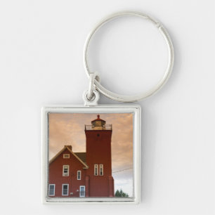 Porte-clés Le phare de Two Harbors surplombant la baie d'Agat