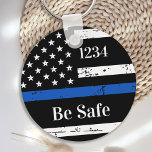Porte-clés Ligne Bleue Mince Numéro d'insigne personnalisé Ke<br><div class="desc">Porte - clé personnalisé de la Ligne Bleue Mince pour les policiers et les forces de l'ordre. Personnalisez avec le numéro d'insigne de l'officier. Ce porte - clé de police personnalisé est parfait pour les cadeaux de fin d'études à des officiers nouvellement diplômés, ou des cadeaux de département de police....</div>