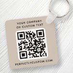 Porte-clés Logo, code QR texte double face mocha brun<br><div class="desc">Porte - clé double face avec votre logo personnalisé,  code QR et texte personnalisé sur un arrière - plan couleur marron clair ou couleur personnalisée. Modifiez les polices et les couleurs de police,  déplacez et redimensionnez les éléments à l'aide de l'outil de conception.</div>