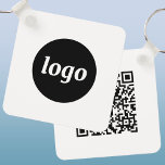 Porte-clés Logo simple QR Code Entreprise<br><div class="desc">Ajoutez votre propre logo et votre code QR à ce design professionnel minimaliste saisissant. Idéal pour l'image de marque des employés ou comme produit promotionnel pour vos employés,  clients et clients. Idéal pour un salon professionnel ou un événement d'entreprise.</div>