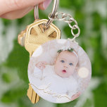 Porte-clés Love Script My Baby Photo<br><div class="desc">Photo de votre bébé sur un porte - clé ! Téléchargez votre propre image pour créer votre porte - clé pour vous-même ou offrez-en un cadeau à votre famille,  vos amis,  vos parents et vos grands-parents ! Le mot amour dans un script chèque est présenté sur votre photo.</div>
