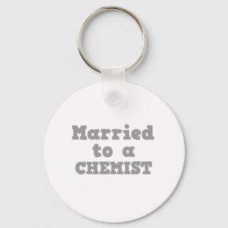 PORTE-CLÉS MARIÉ À UN CHEMISTE