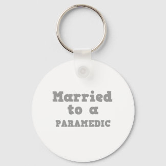 PORTE-CLÉS MARIÉ À UN PARAMEDIC