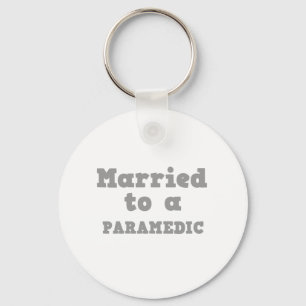 PORTE-CLÉS MARIÉE À UN PARAMÉDIC