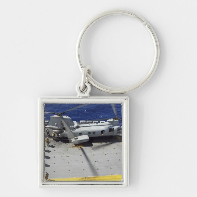 Porte-clés Marines embarquent un hélicoptère CH-46E Sea Knigh (Devant)