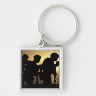 Porte-clés Marines tire des pistolets de 9mm